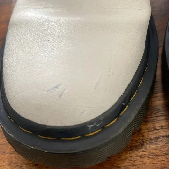 Dr. Martens Women's Luana AW004 Lace Up Boots Off White size 6 - Picture 9 of 17